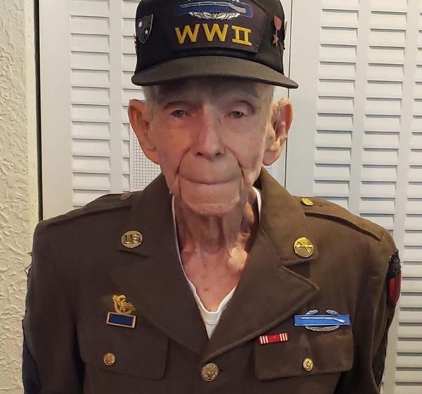 Lester Hollenback death